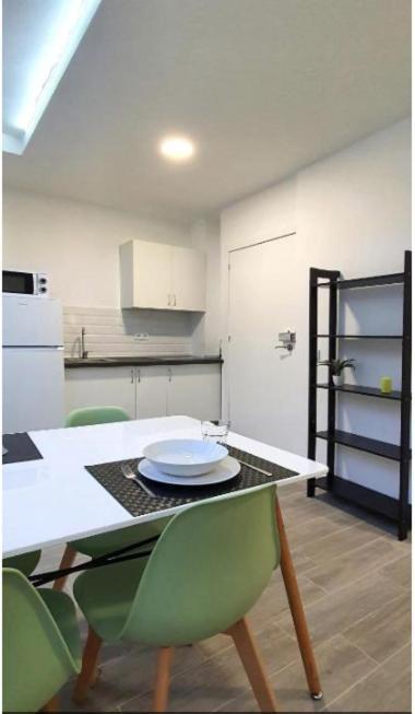 Coqueto Apartamento Nuevo En Pleno Centro De Algeciras Bb Bagian luar foto