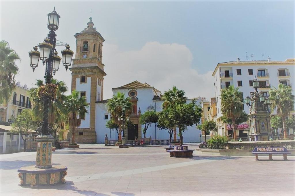 Coqueto Apartamento Nuevo En Pleno Centro De Algeciras Bb Bagian luar foto